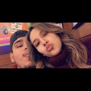 Meet your Posher, Val